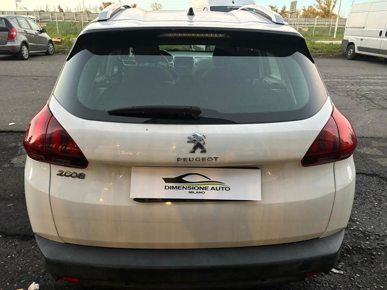 Peugeot 2008 BlueHDi 100 S&S Allure