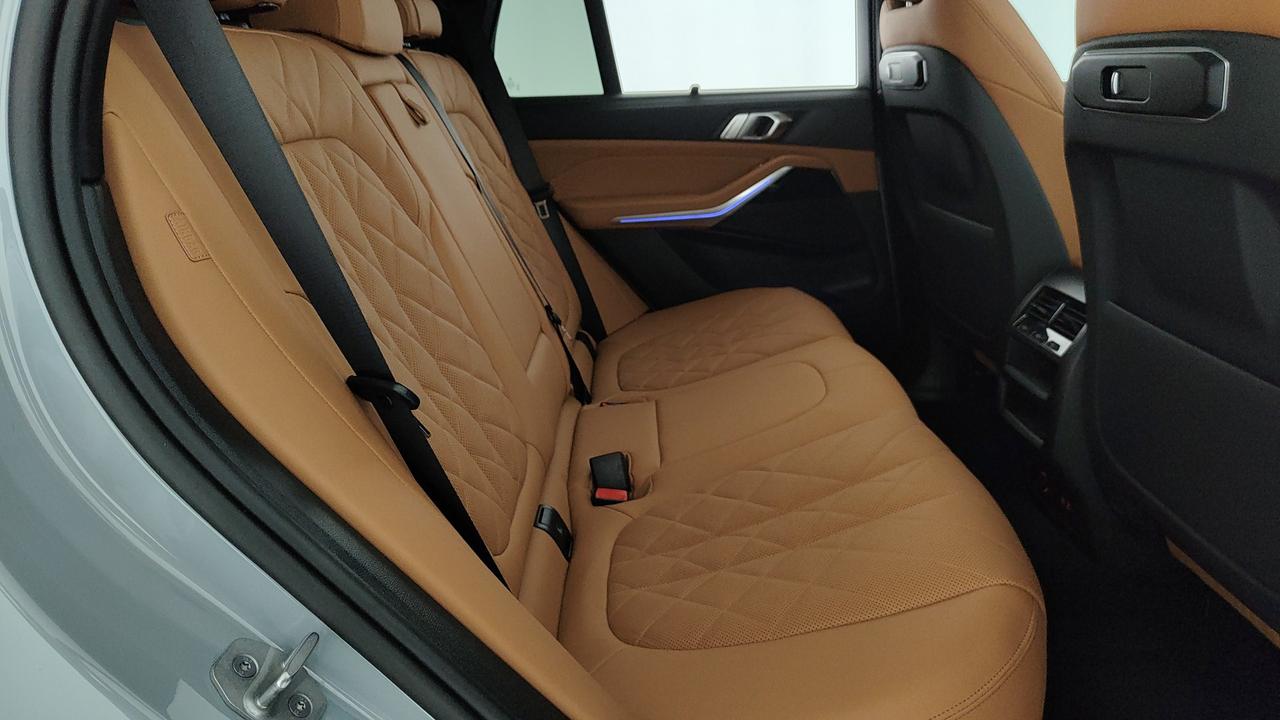 BMW X5 G05 LCI 2023 - X5 M60i auto