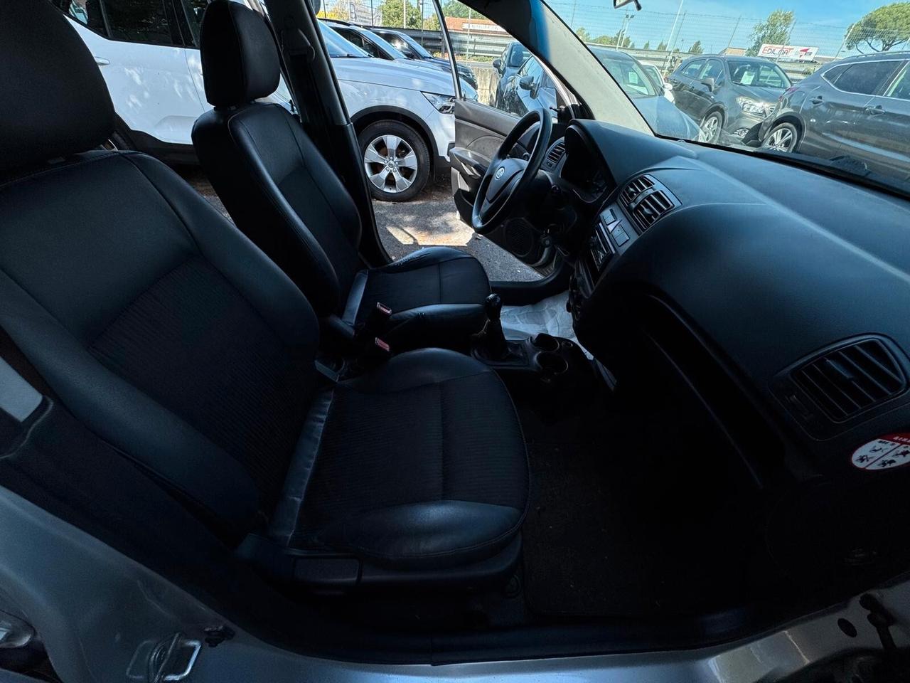 Kia Picanto 1.0 12V Town Bi-Fuel