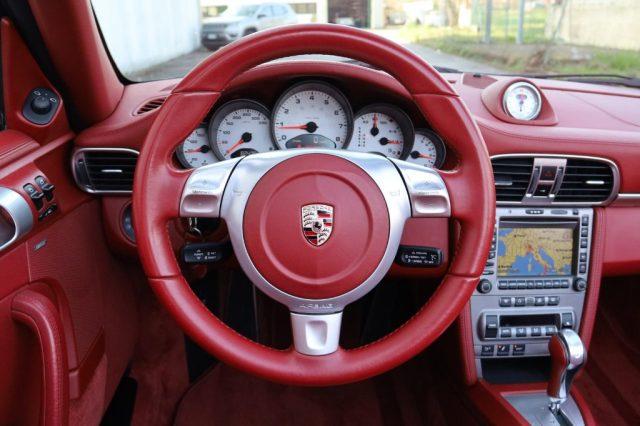 PORSCHE 911 Carrera 4S Cabriolet