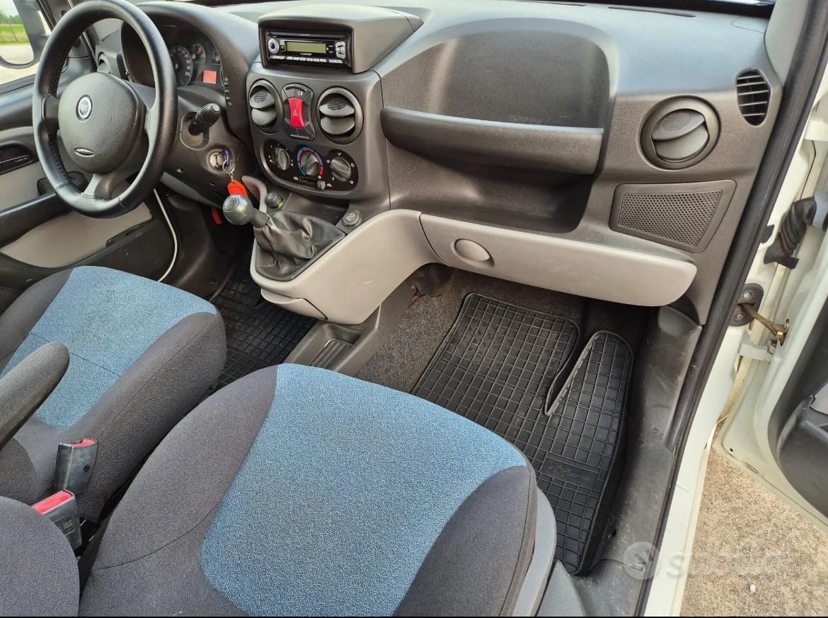 Fiat Doblo 1.9 JTD 105 cv solo 116 mila km gancio traino