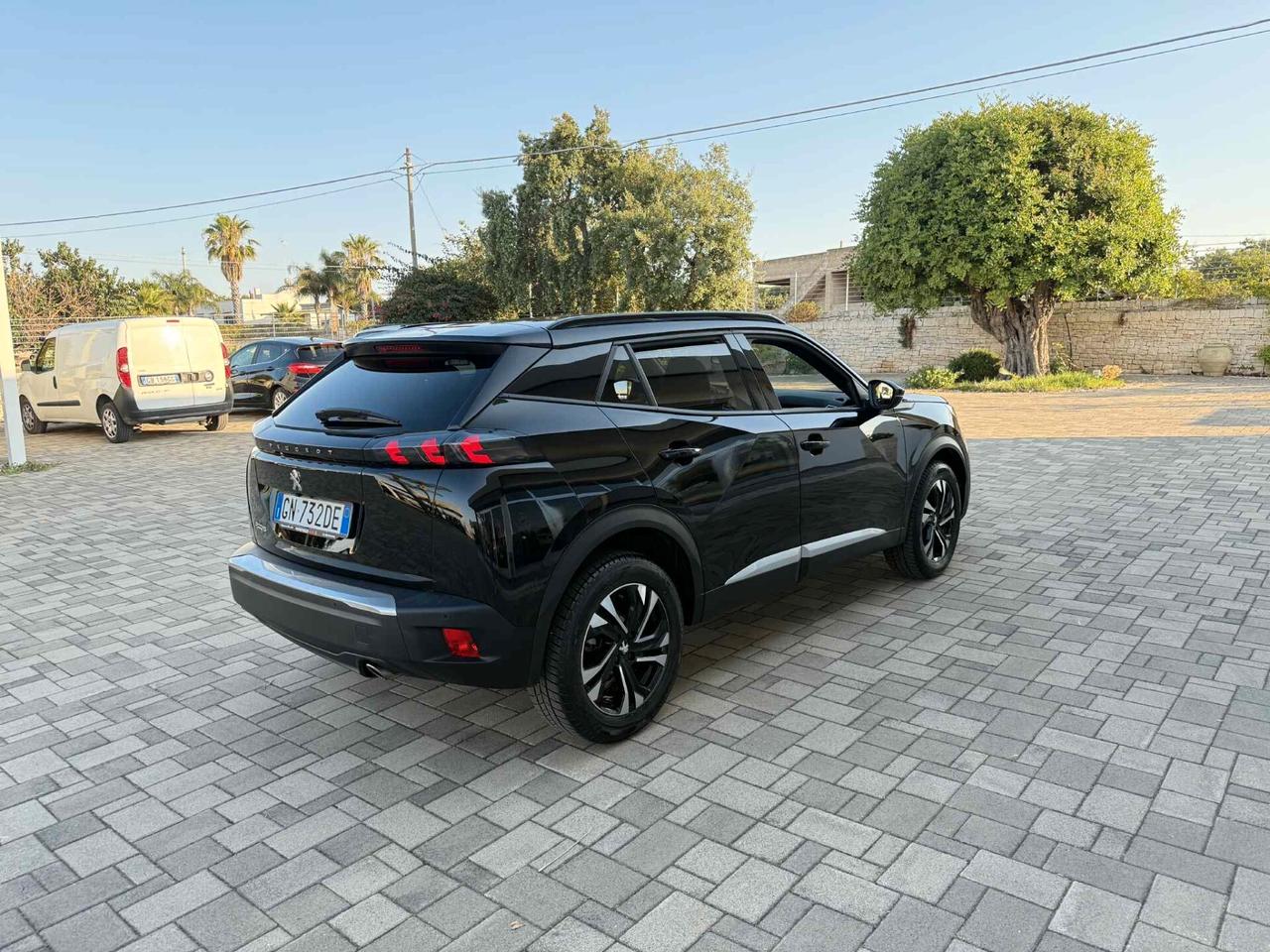 Peugeot 2008 BlueHDi 130 S&S EAT8 Allure Pack