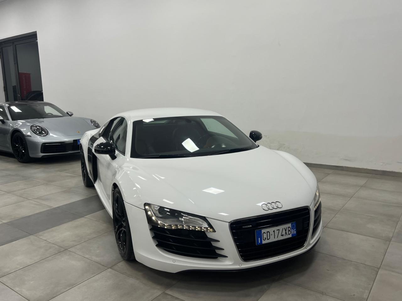 Audi R8 4.2 V8 FSI quattro R tronic - anno 2008 - prezzo €52.900