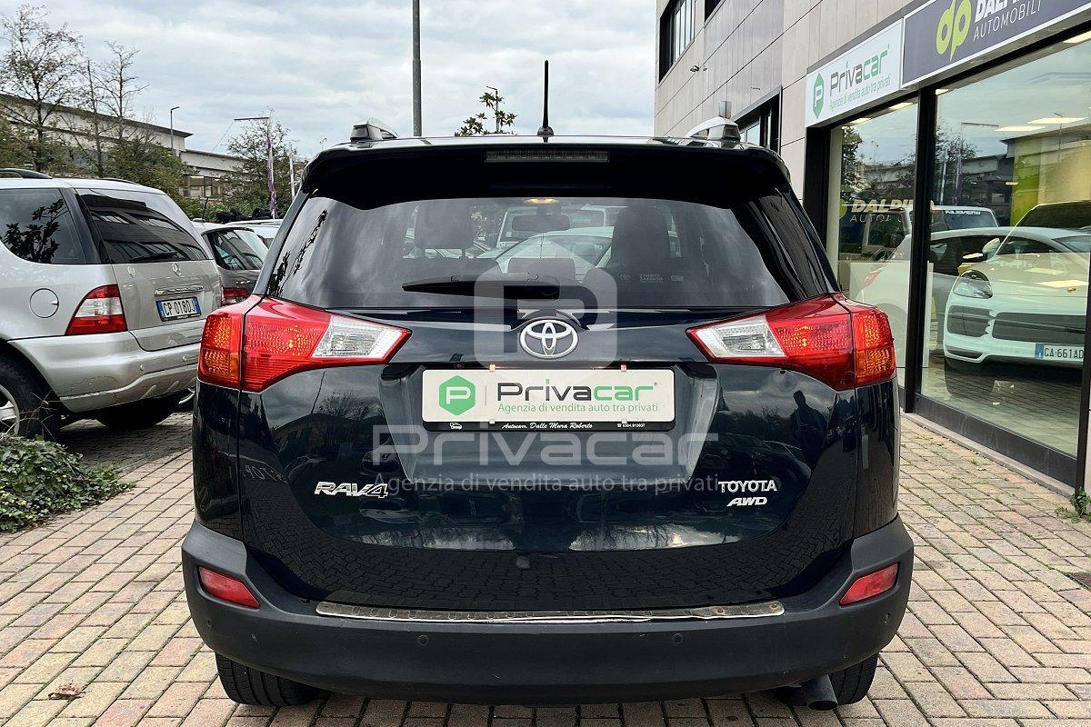 TOYOTA RAV4 2.2 D-CAT A/T 4WD Lounge