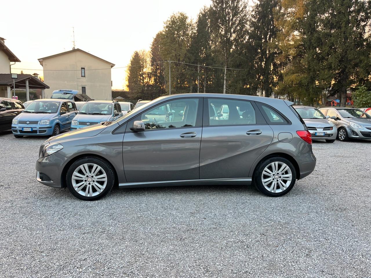 Mercedes-benz B 180 B 180 CDI Premium