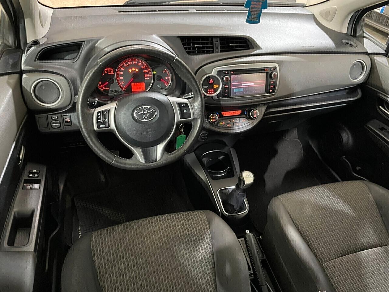 Toyota Yaris 1.0 5 porte Lounge