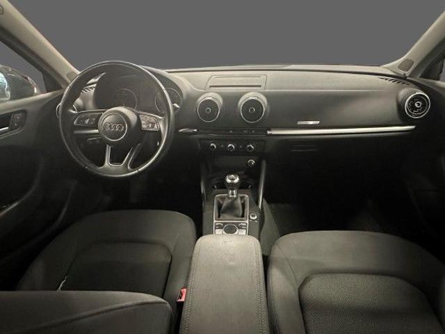 AUDI A3 SPB 1.6 TDI 116 CV Business