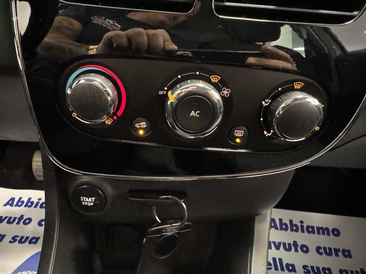 Renault Clio 0.9 TCe 12V 90CV Start&Stop 5 porte Energy