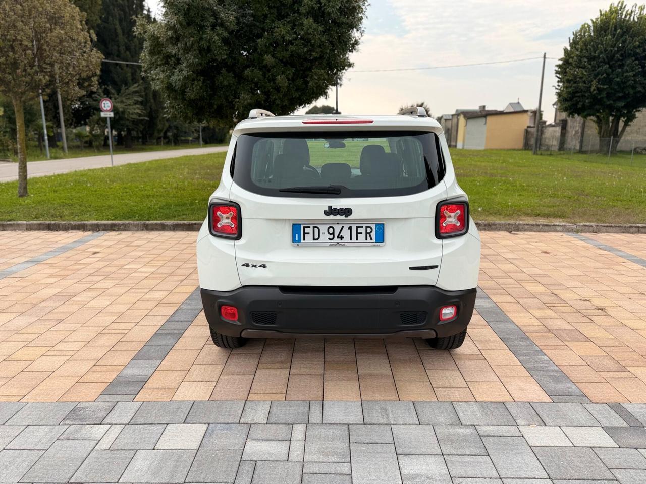 Jeep Renegade 2.0 Mjt 4WD Active 4x4 Drive Night Eagle