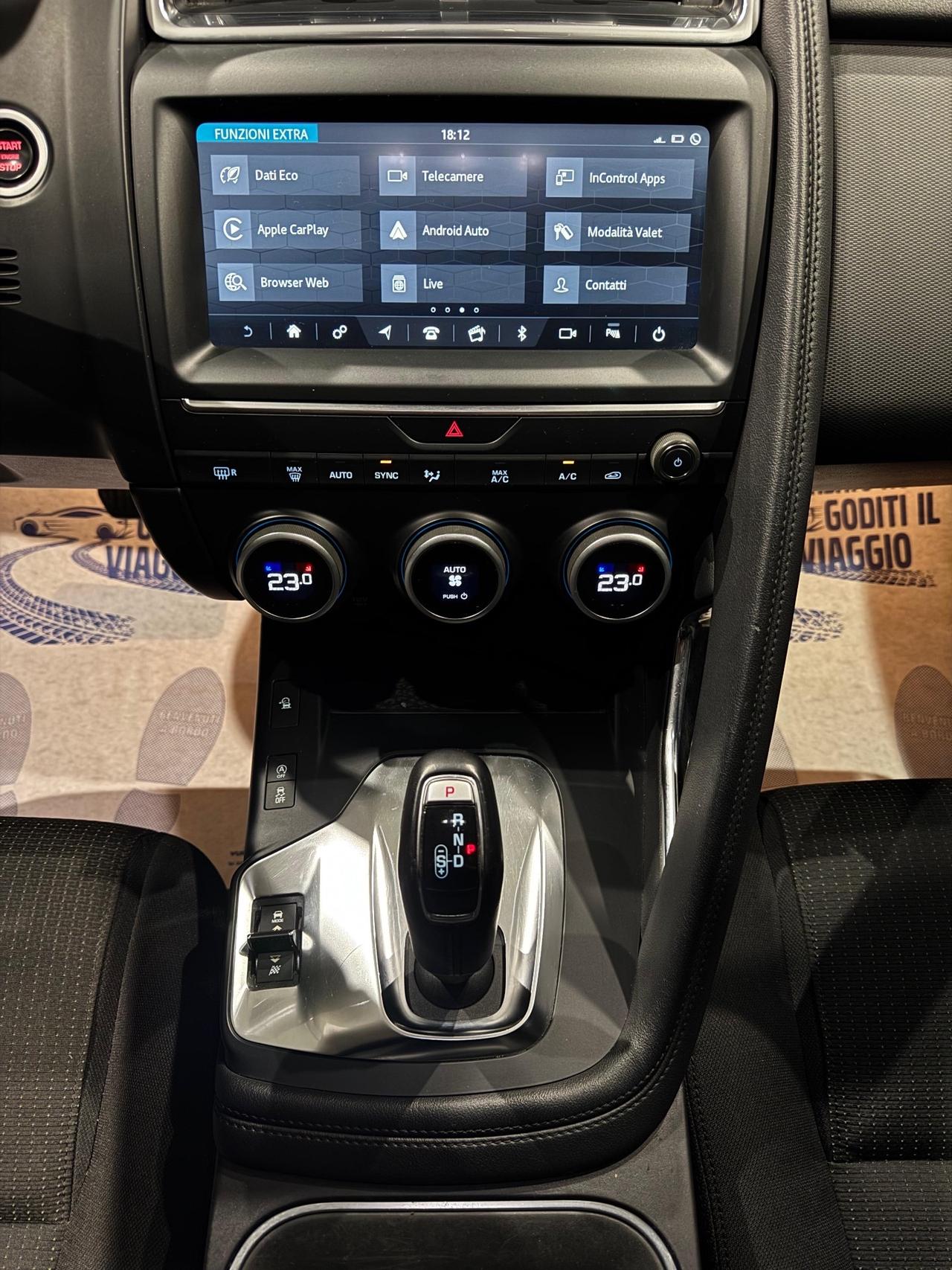 Jaguar E-Pace 2.0D 150 CV AWD aut. R-Dynamic HSE