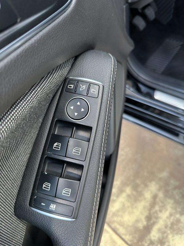 MERCEDES-BENZ A 180 d Sport - 18" - Telecamera - Carplay