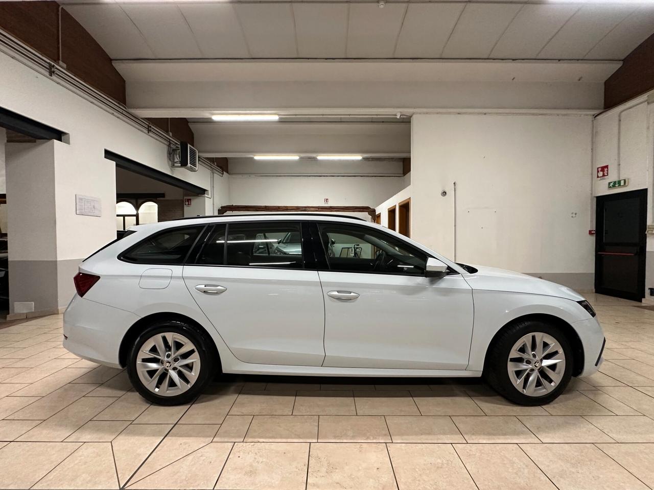 SKODA OCTAVIA WAGON 2.0 TDI AMBITION 115 CV DSG *LED*CARPLAY*LANE