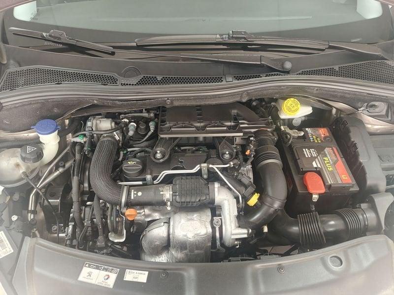 Peugeot 208 208 5p 1.4 hdi 8v ALLURE TETTO