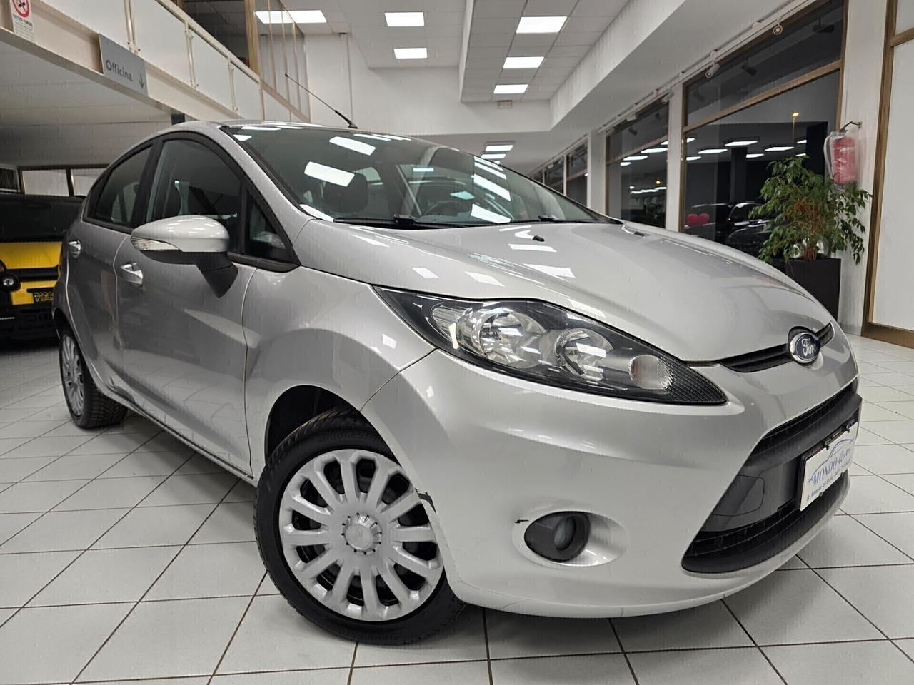 Ford Fiesta 1.2 82CV 5 porte NEOPATENTATI