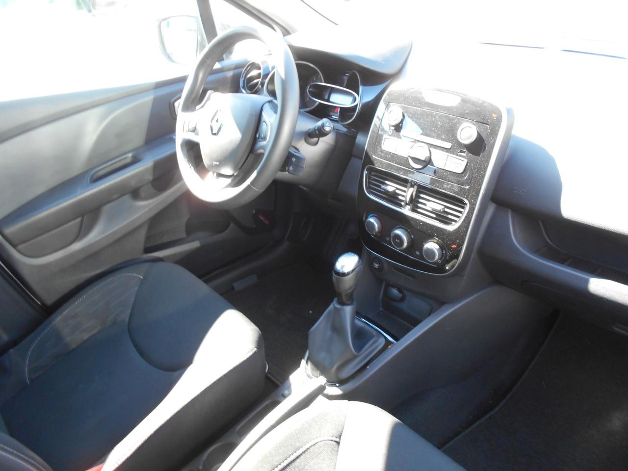 Renault Clio 1.0 TCE LIMITED