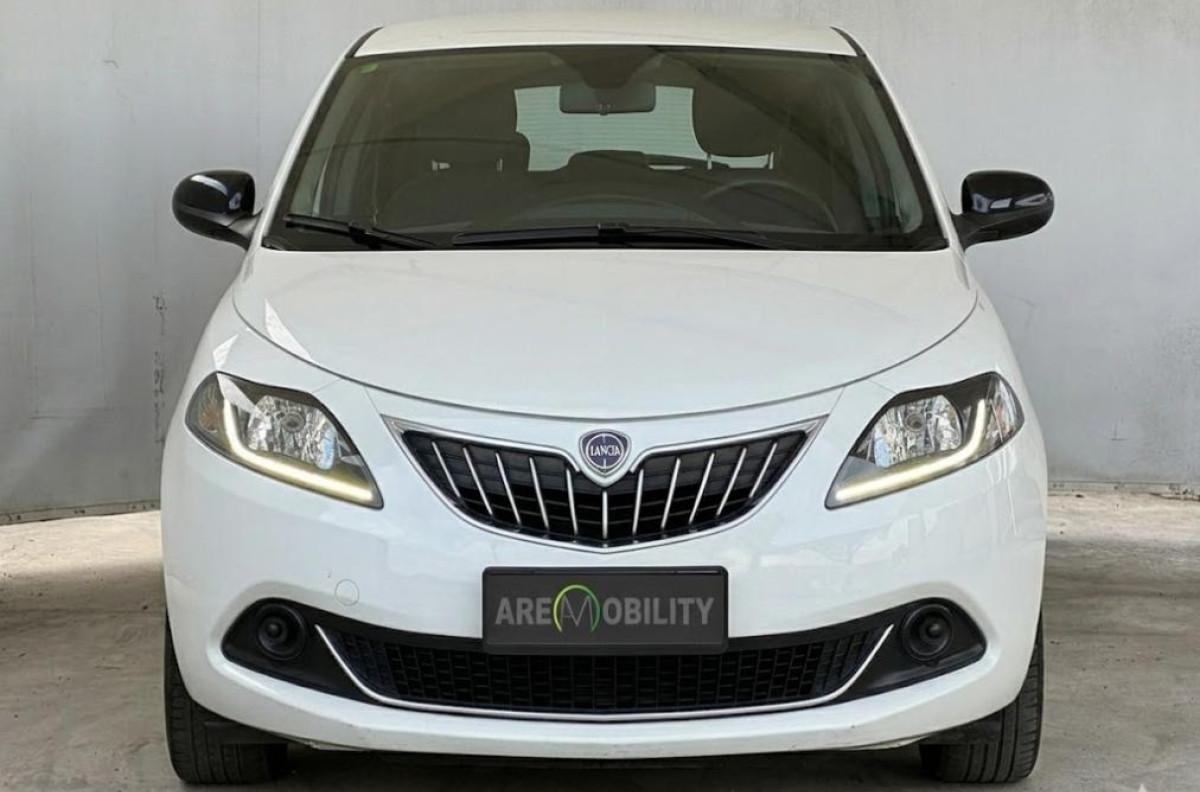 LANCIA YPSILON 1.0 firefly hybrid silver s&s 70cv
