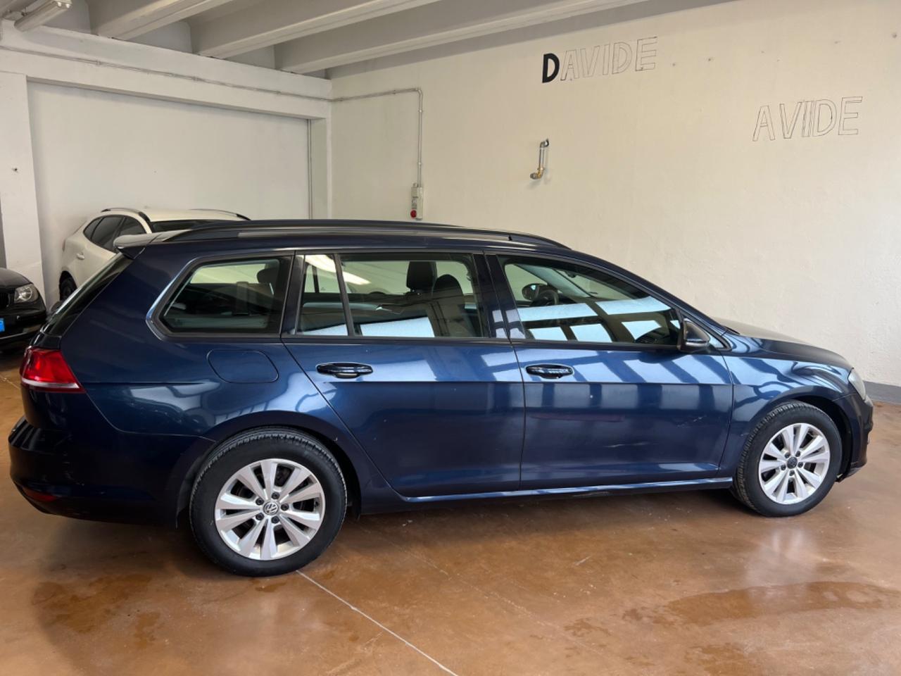 Volkswagen Golf Variant 1.6 TDI 105 CV DSG Highline BlueMotion Tech.