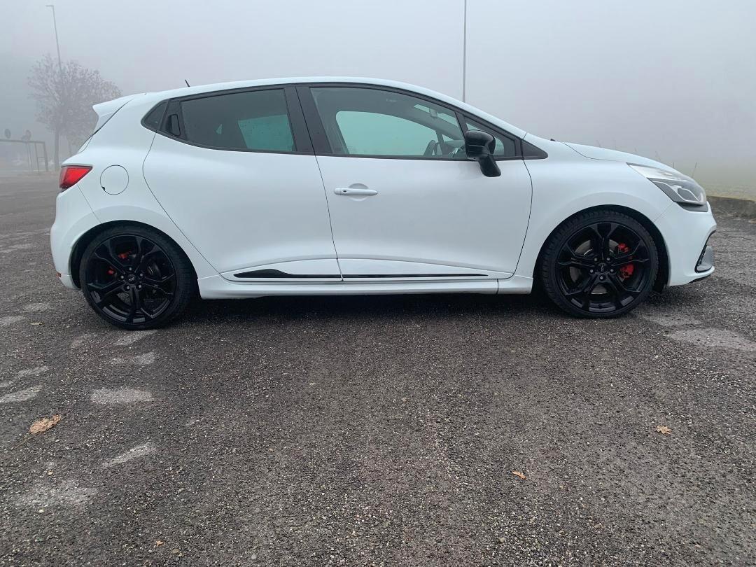 Renault Clio TCe 220CV EDC 5 porte Energy R.S. Trophy