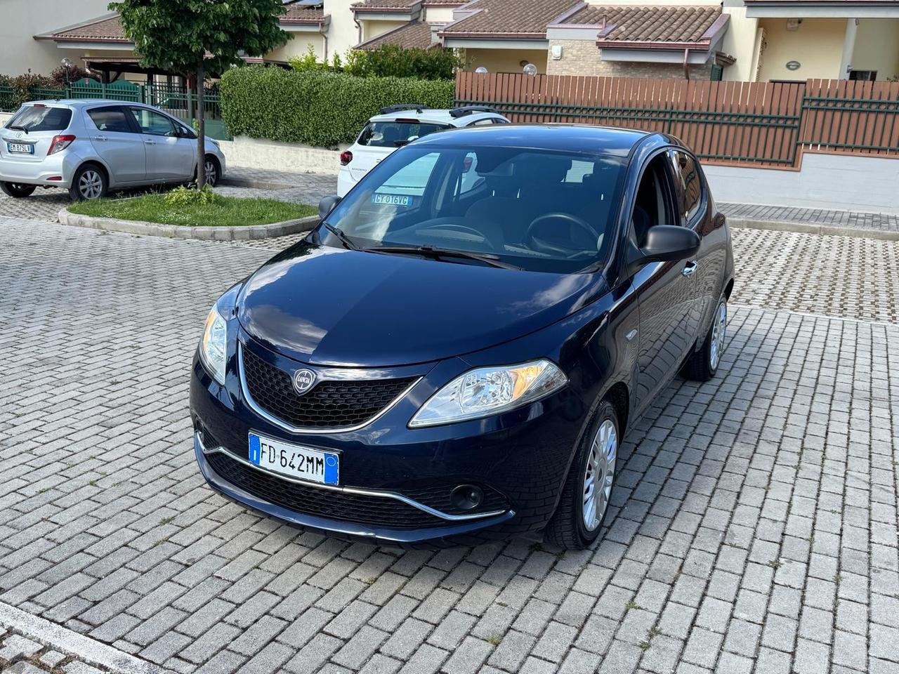 Lancia Ypsilon 1.2 GPL 70cv Neopatentati