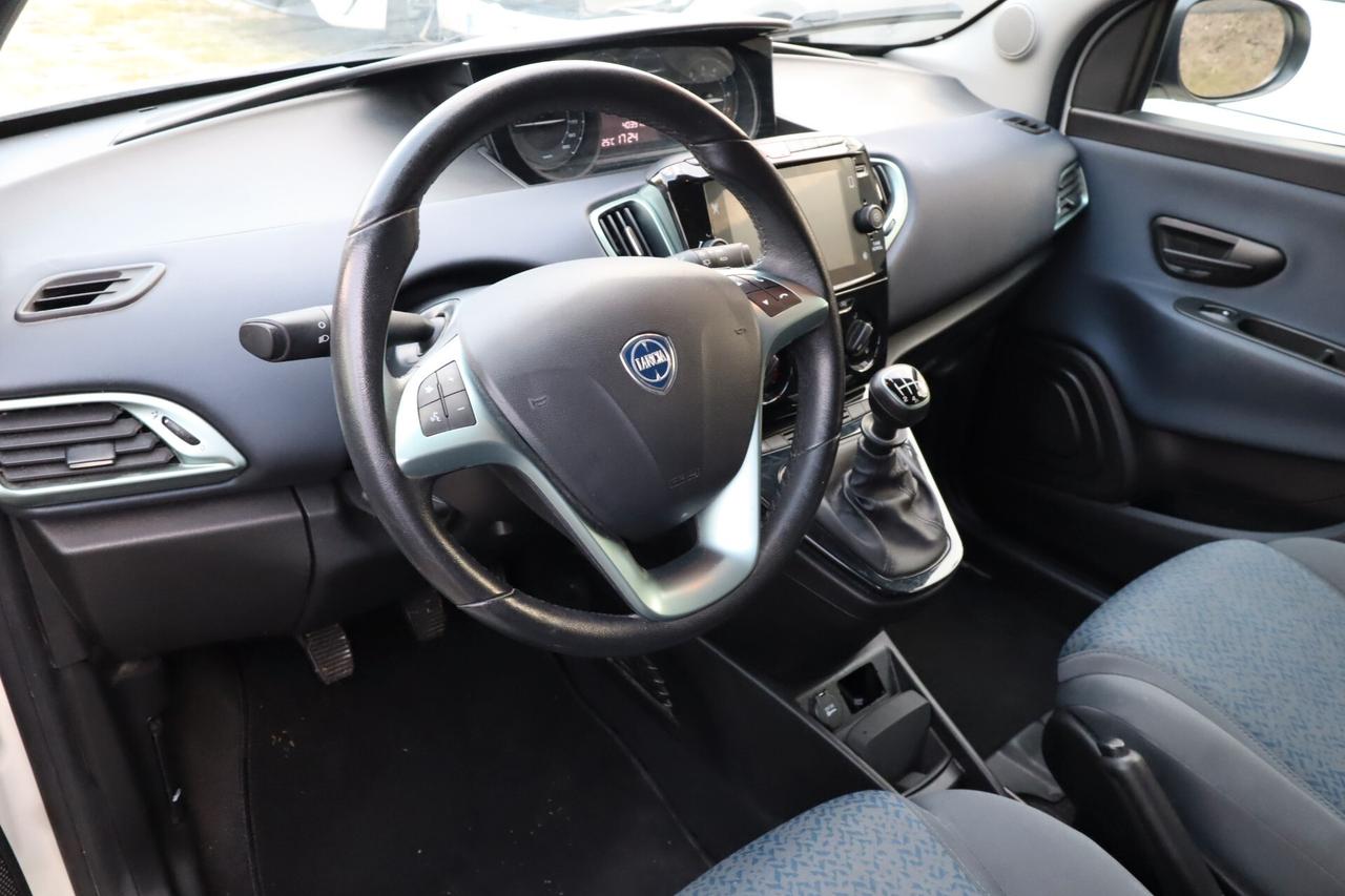 Lancia Ypsilon 1.0cc 70cv S&S Hybrid Gold Plus