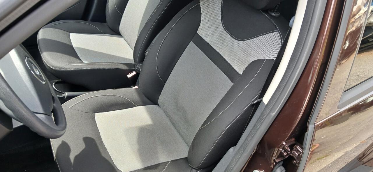 Dacia Duster 1.5 dCi 110CV S&S 4x4 Serie Speciale Lauréate Family