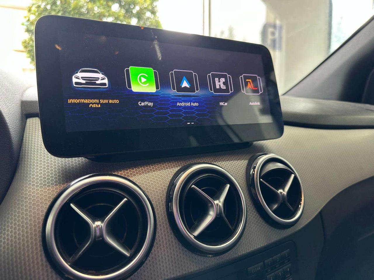 Mercedes-Benz B 180 B 180 be Premium