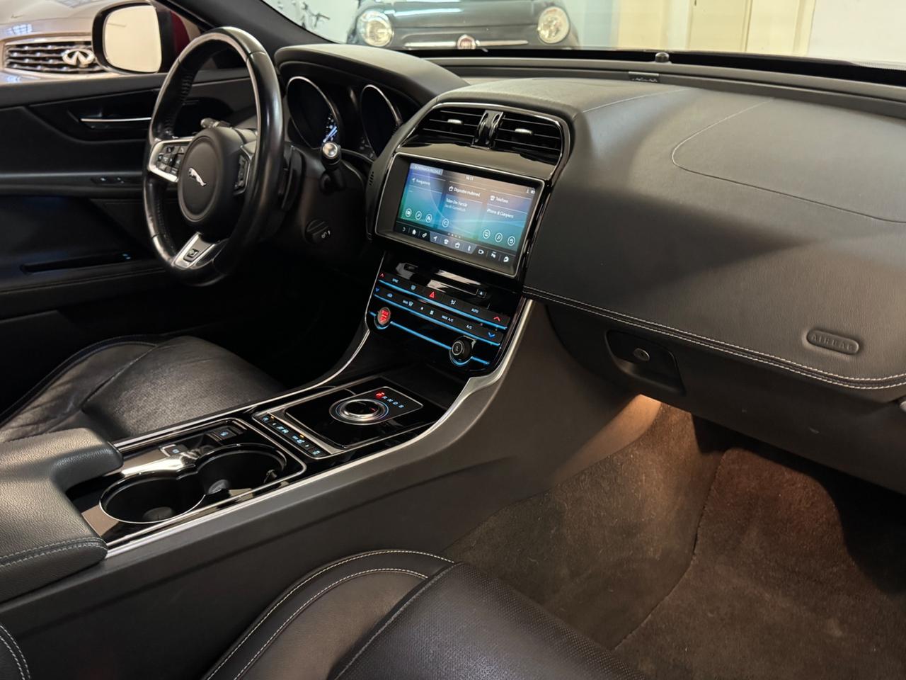 Jaguar XE 2.0 D Turbo 180 CV AWD aut. Portfolio Tetto Garantita