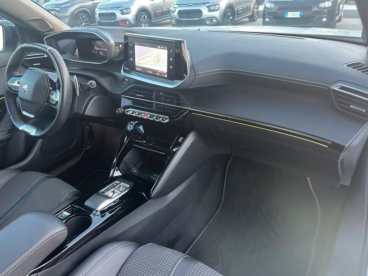 Peugeot 2008 BlueHDi 130 S&S EAT8 GT