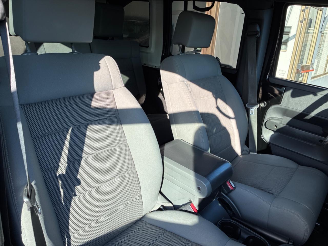 Jeep Wrangler Unlimited 2.8 CRD Sahara Auto