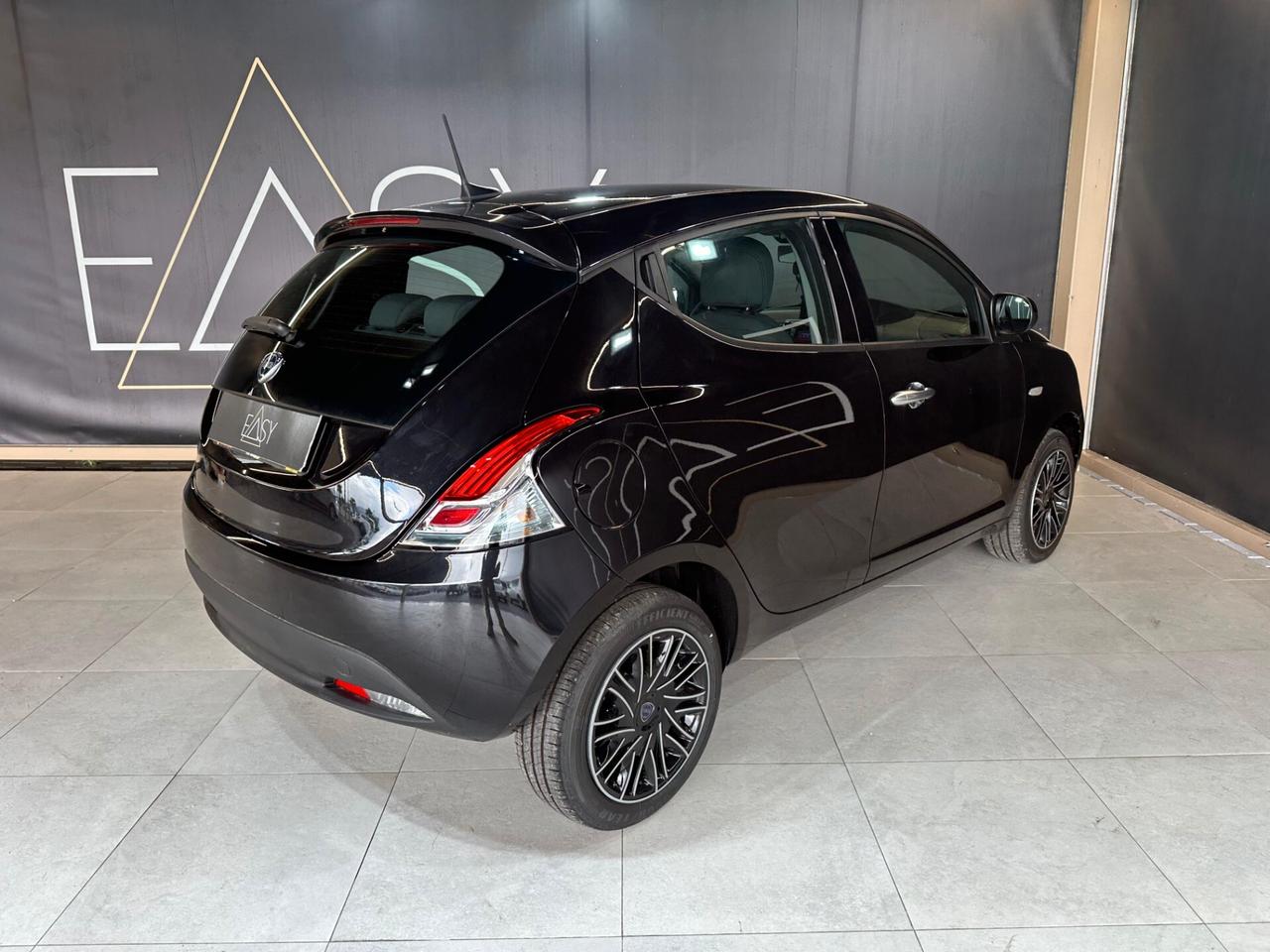 Lancia Ypsilon 1.0 firefly hybrid Gold * APPLE CARPLAY *