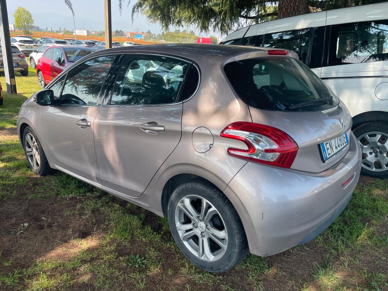 Peugeot 208 1.2 VTi - 2012