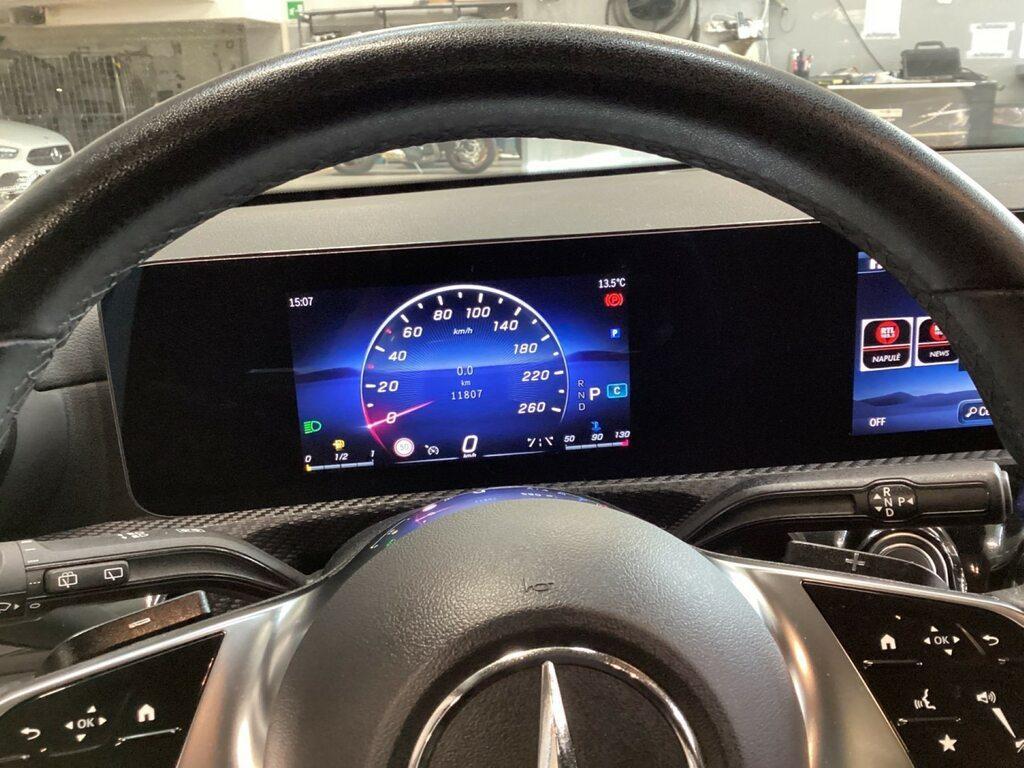 Mercedes Classe A 180 180 D Advanced 8G-DCT