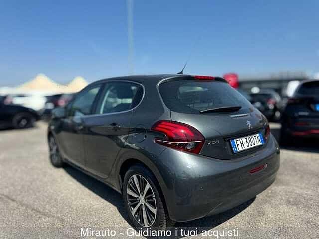 Peugeot 208 BlueHDi 120 S&S 5 porte Allure