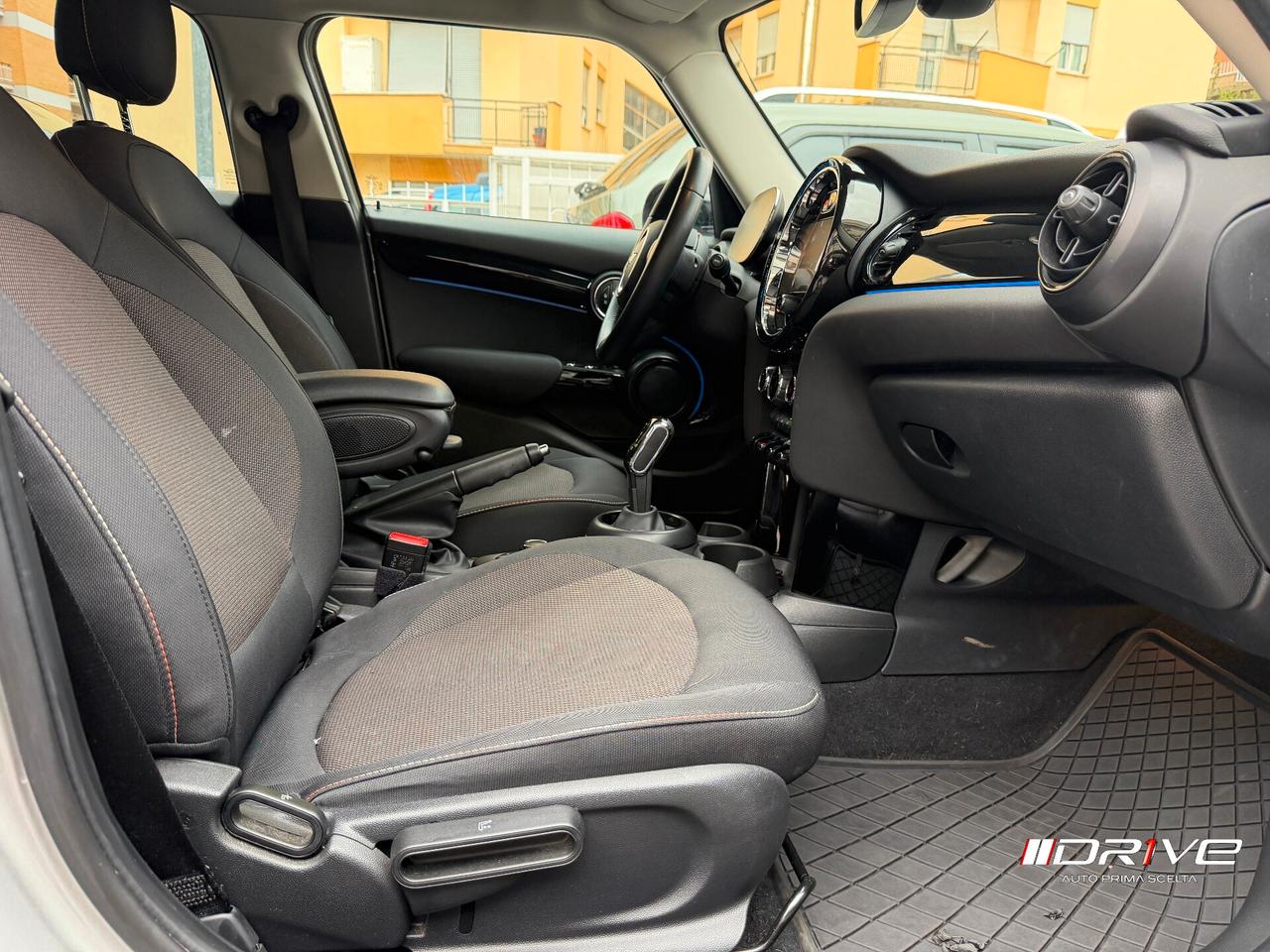MINI Mini 5 porte (F55) Mini 1.5 Cooper Busine...