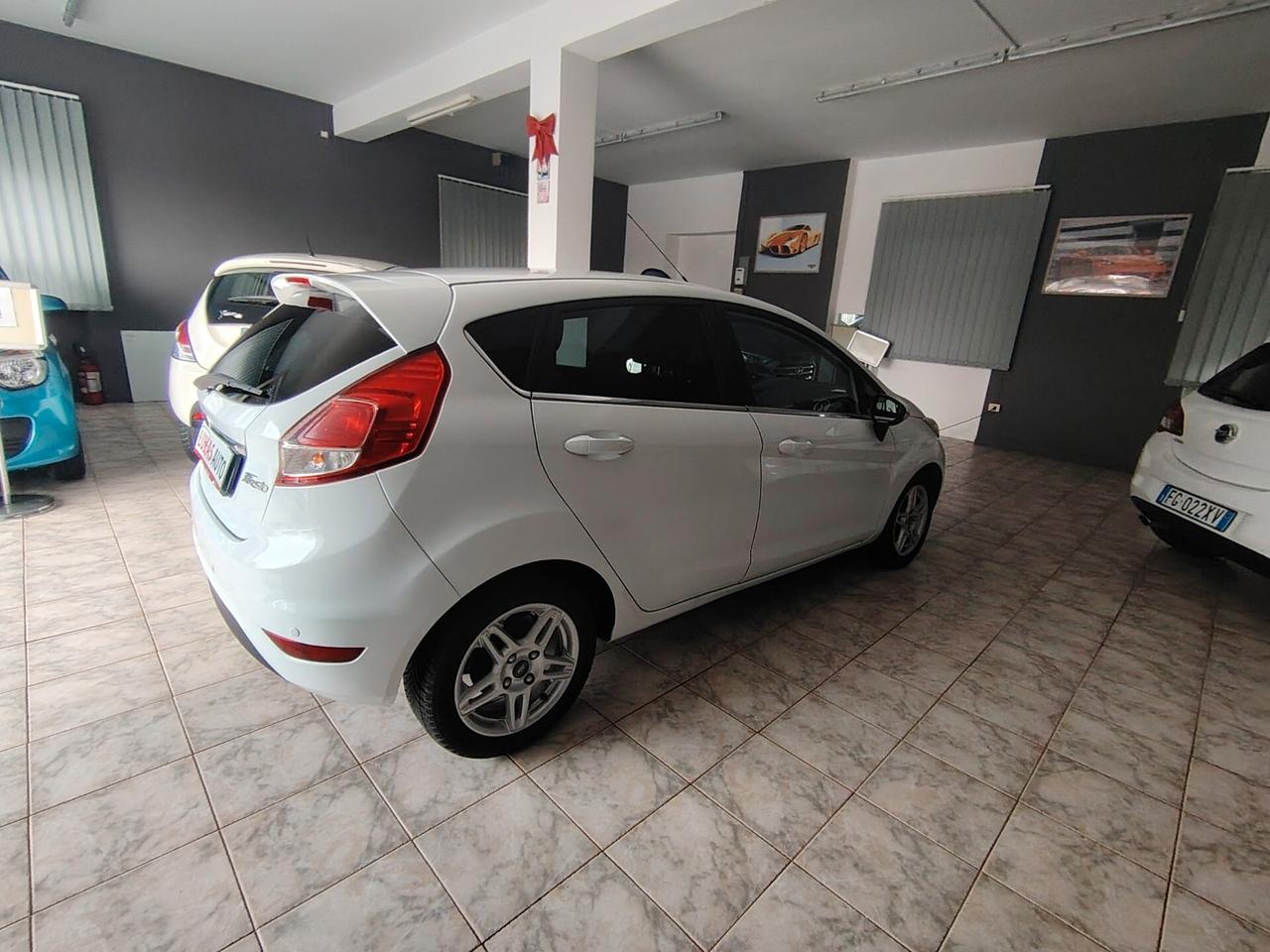 Ford Fiesta Ikon 1.4 TDCi 70CV 5 porte