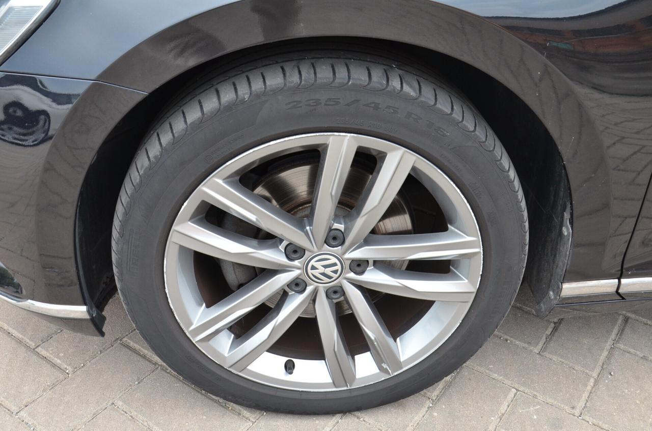 Volkswagen Passat Variant 2.0 TDI DSG Highline BlueMotion Technology