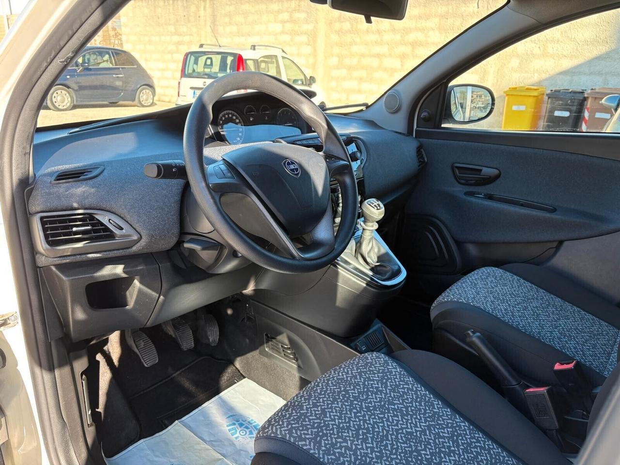 Lancia Ypsilon 1.2 Benzina 69 CV 5 porte S&S Elefantino Blu