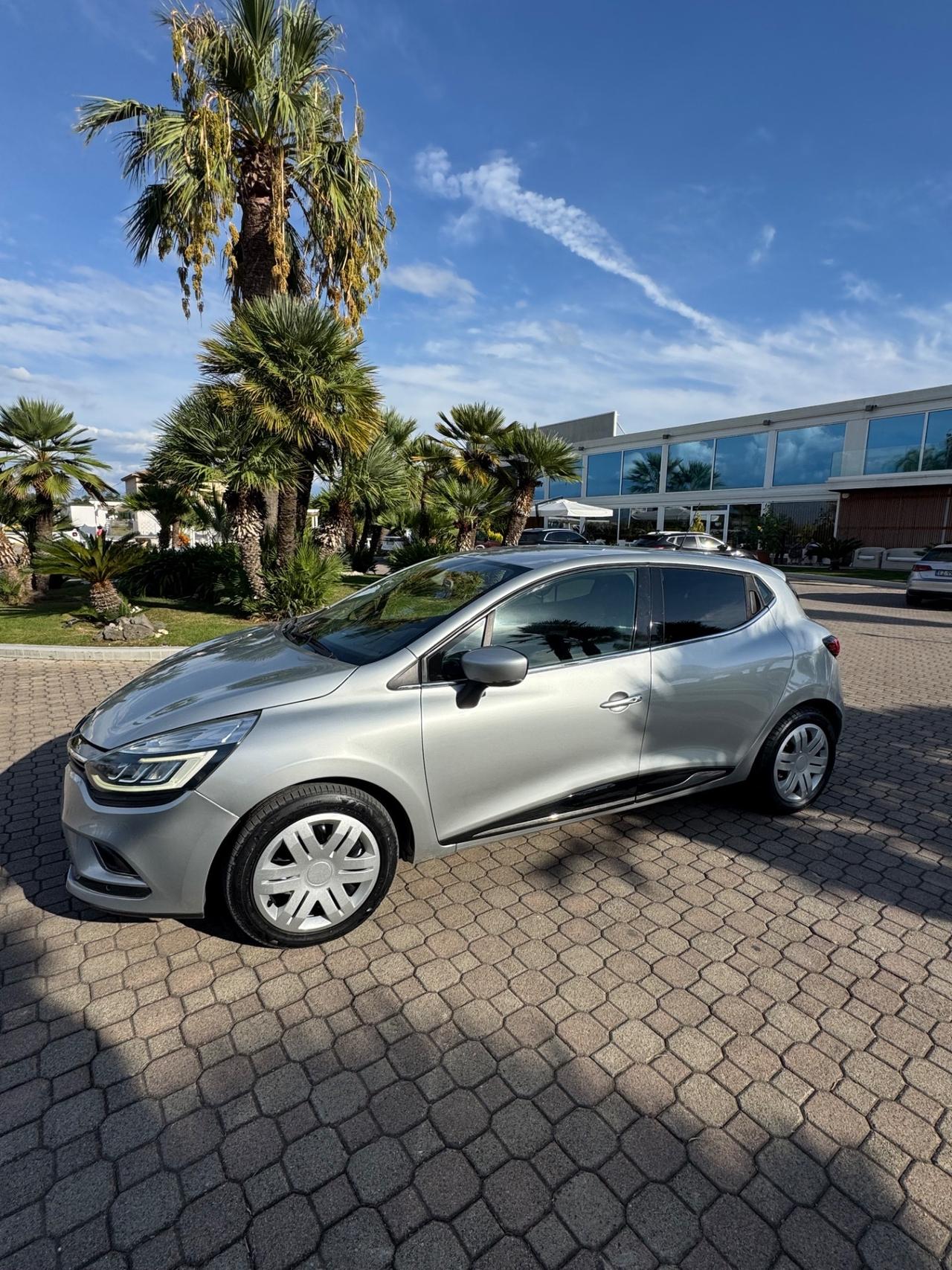 Renault Clio dCi 8V 75 CV Start&Stop 5 porte Energy Duel