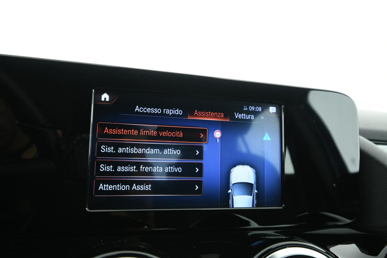 Mercedes-Benz GLA 250 e phev (eq-power) Sport auto CAMERA+LED+C18"