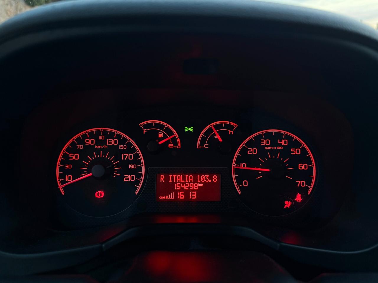 Fiat QUBO/1.4 77 CV/5 POSTI/METANO VALIDO 2028