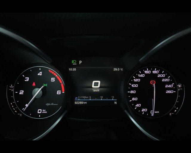 ALFA ROMEO Stelvio 2.2 Turbodiesel 160 CV AT8 RWD Business