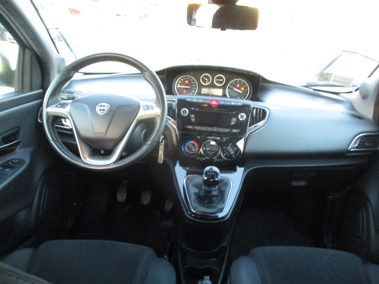 Lancia Ypsilon 1.2 69 CV 5 porte UNICO PROPIETARIO