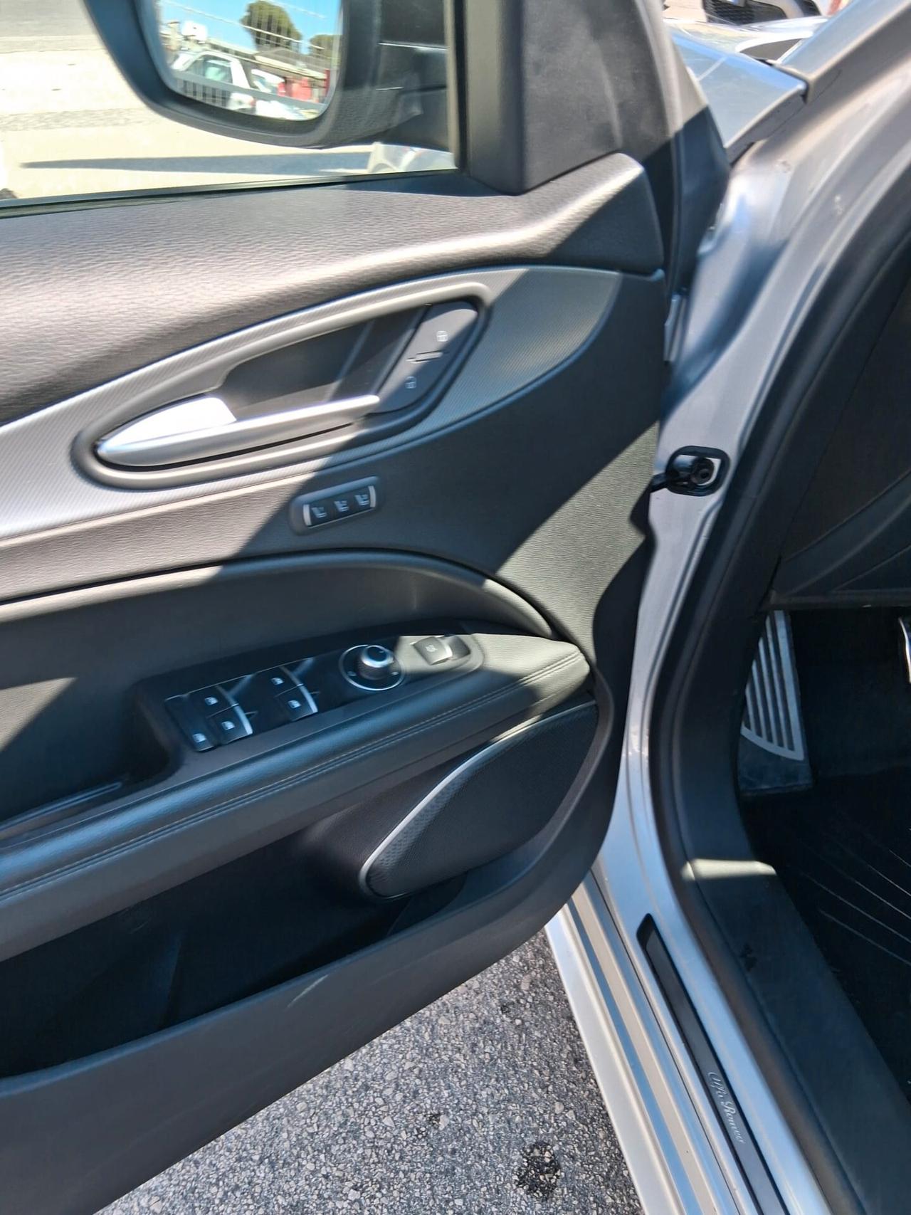Alfa Romeo Stelvio 2.2 Turbodiesel 210 CV AT8 Q4 Veloce Tì