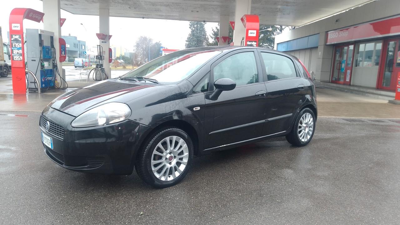 FIAT grande punto 1.2 BZ neopatentati 2010