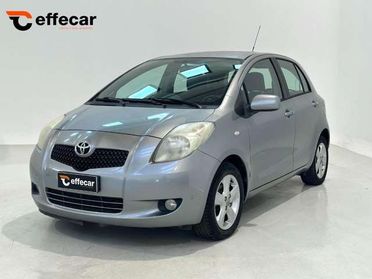 Toyota Yaris 1.0 5 porte Sol NEOPATENTATI