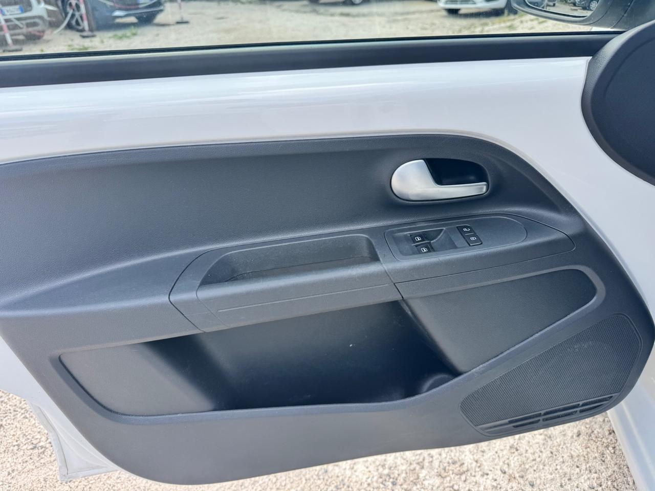 Seat Mii 1.0 68 CV 5 porte Chic Ecofuel