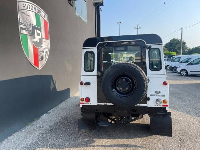 Land Rover Defender 2.2 td SW Autocarro N1 2 posti