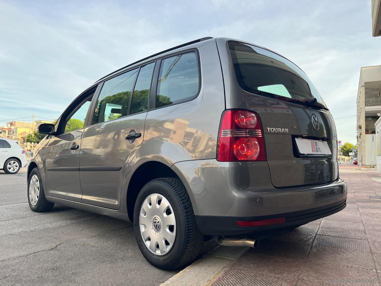 VOLKSWAGEN Touran 2.0 Highline Ecofuel
