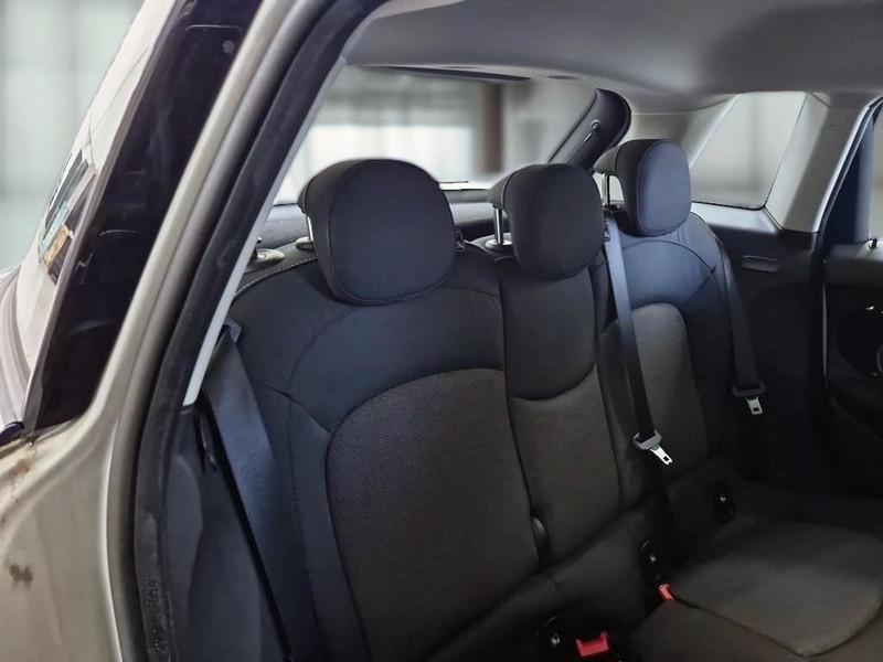 MINI COOPER CLASSIC AUTO 5 PORTE BERLINA