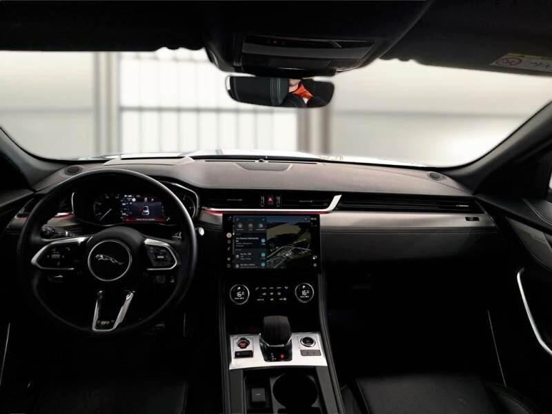JAGUAR F-Pace (X761) F-Pace 2.0 D 204 CV ...